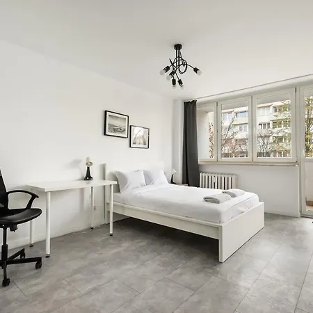 Saska Kepa Comfort Apartment *