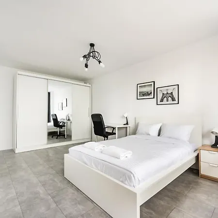 Saska Kepa Comfort Warsaw